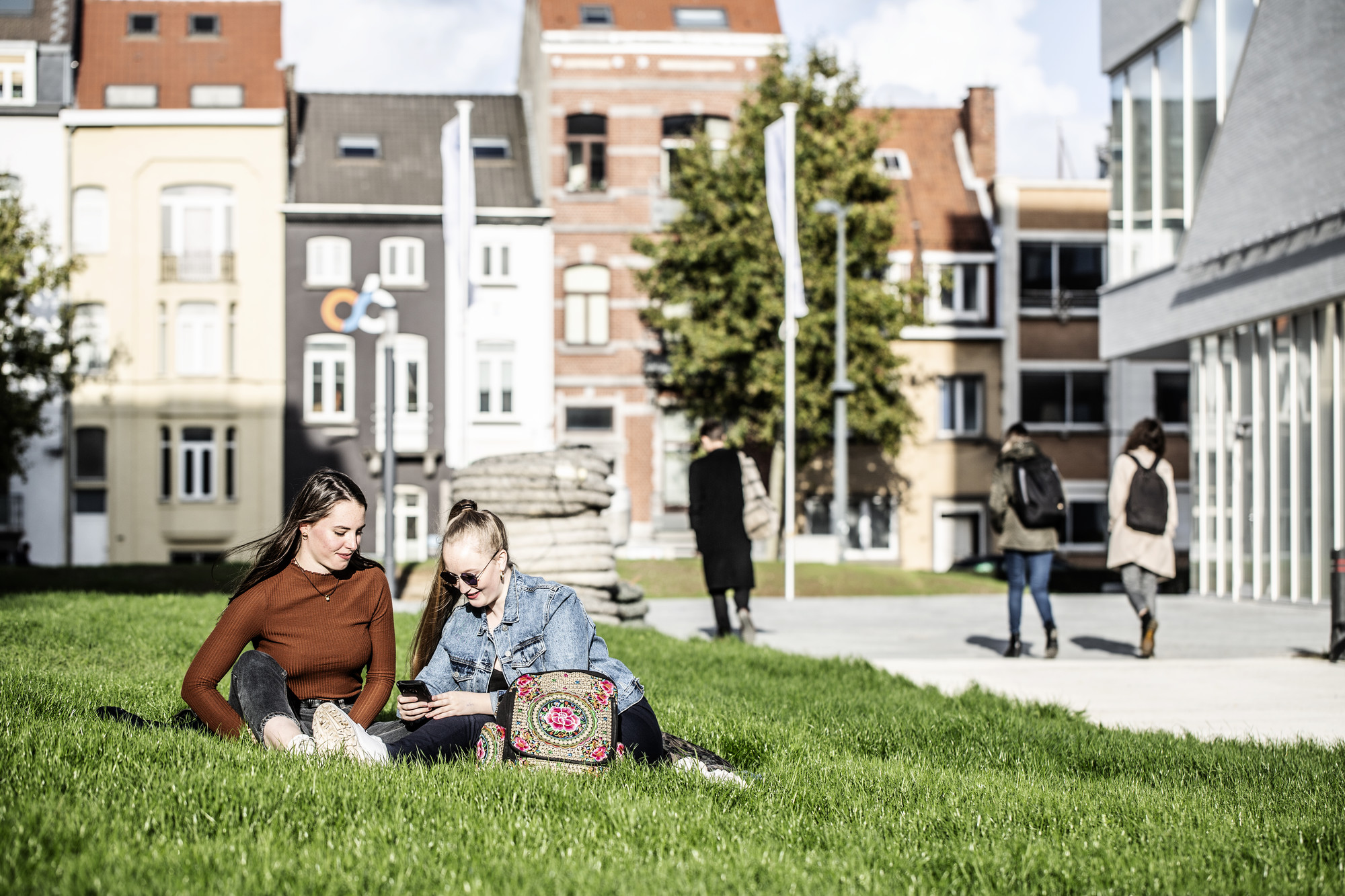 VUB Breidt Ondersteuningsaanbod Uit Voor Studenten | Vrije Universiteit ...